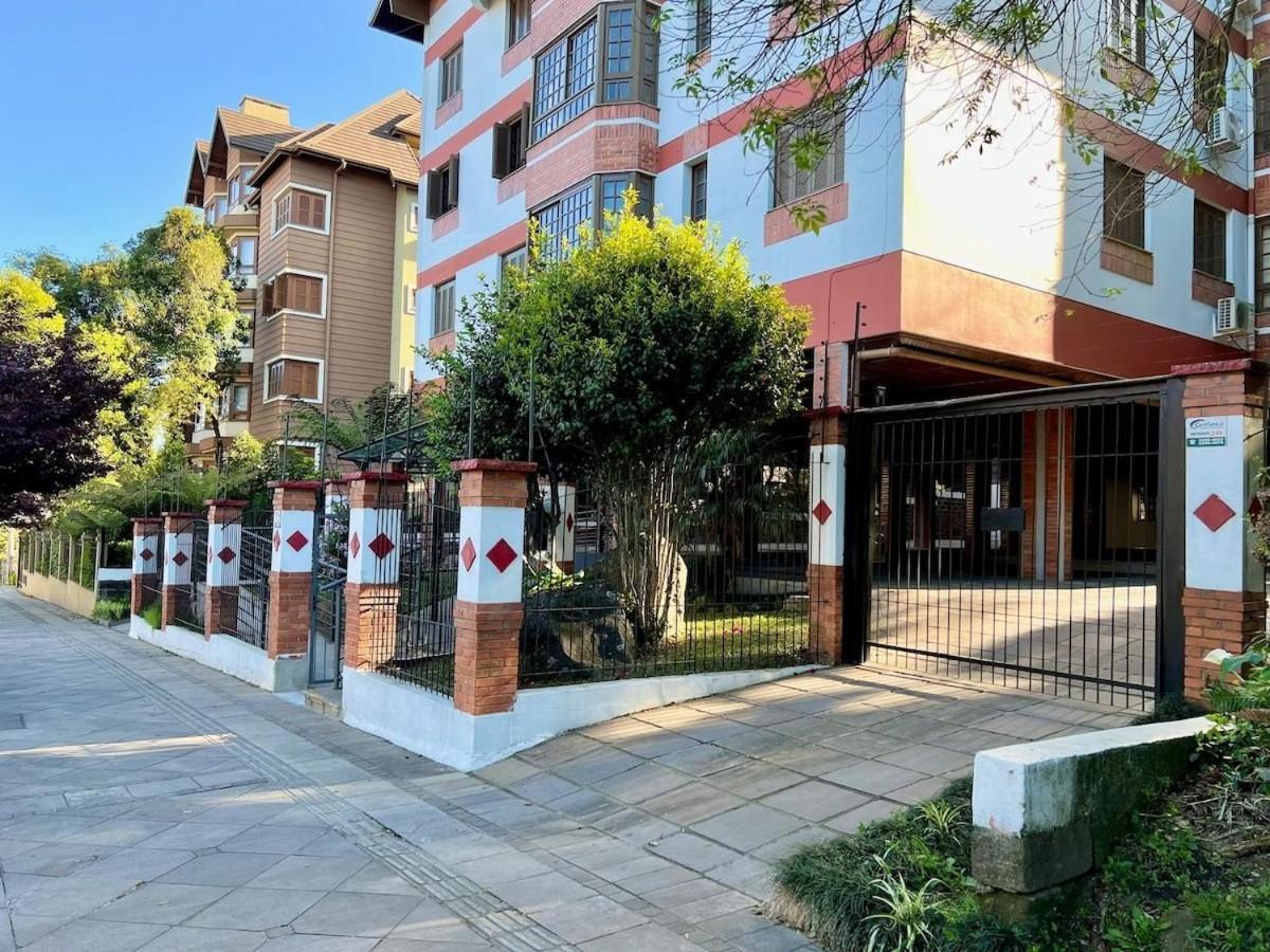 Apartamento San Pietro Centro 3 Dorm By Achei Temporada Gramado Zewnętrze zdjęcie
